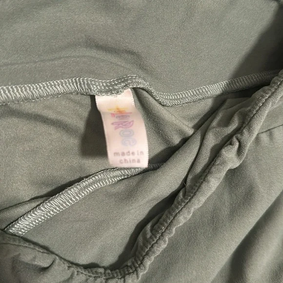 OS - green lularoe leggings - Picture 3 of 3